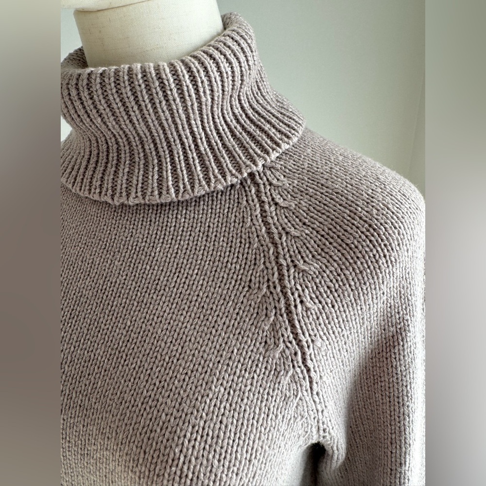 tentree Women's Cowl Neck Sweater‎ - Light purple - Picture 7 of 10